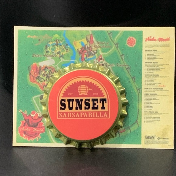 Fallout New Vegas Sunset Sarsaparilla Cap Pin - Picture 1 of 3